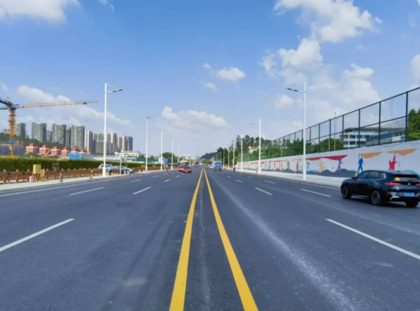 满江红配资 织密天河东部路网！珠吉路北段拓宽工程提前完工